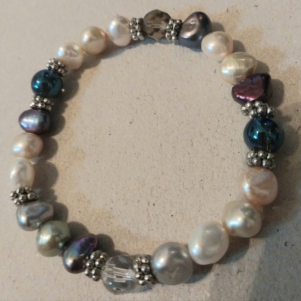 Bead bracelet